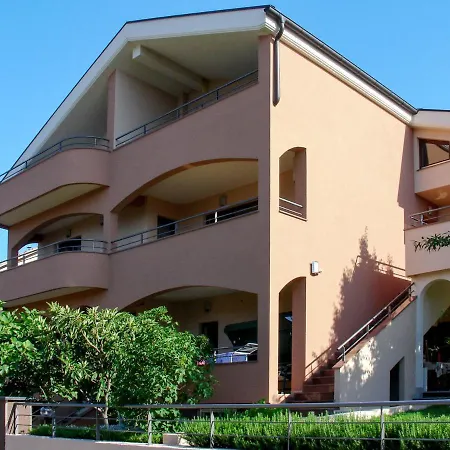 Apartment Tara-1 Maslenica